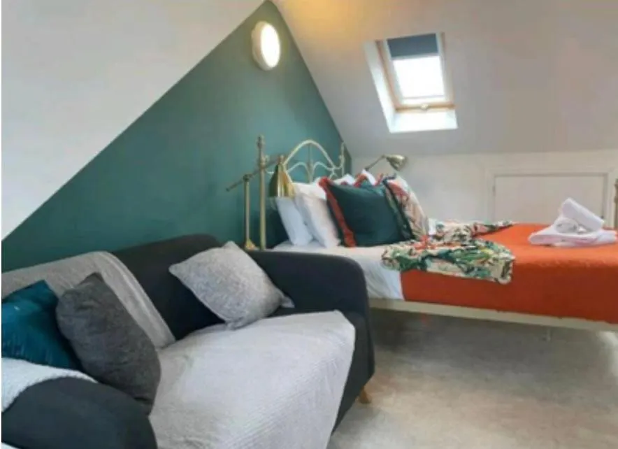 Villa The Regal Cardiff